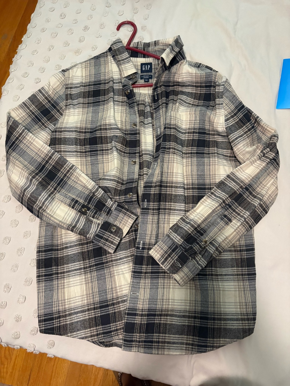 GAP Men's Black and White Plaid Button-Down Shirt